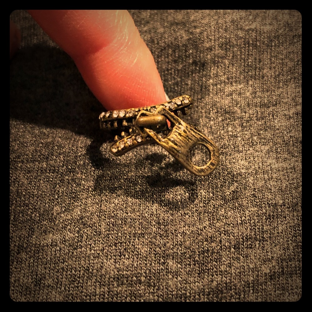NBW zipper ring